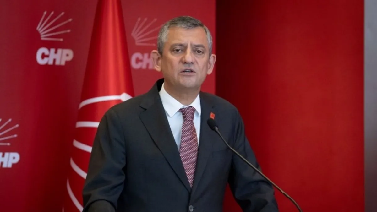 CHP’de korku ‘OHAL’i! Özgür Özel'den peş peşe toplantılar: Rüşvet ve yolsuzluklar ayyuka çıktı
