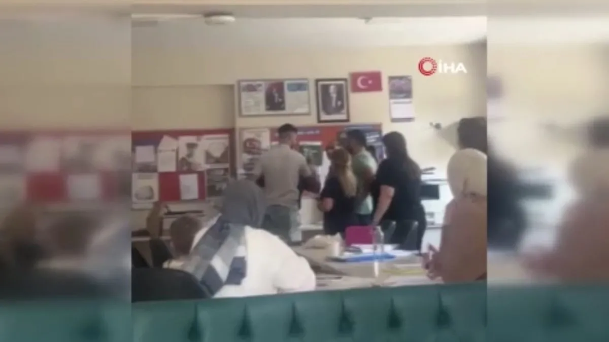 Ümraniye'de öğretmeni darp eden maganda yakalandı! Adalet Bakanı Yılmaz Tunç açıkladı…